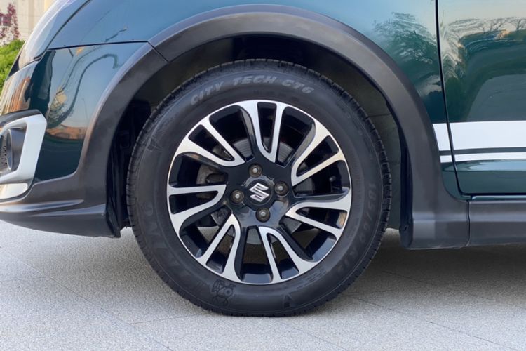 Used Suzuki Swift 2016 1.5L Manual Fashion Edition Cool Play Version Exterior 7