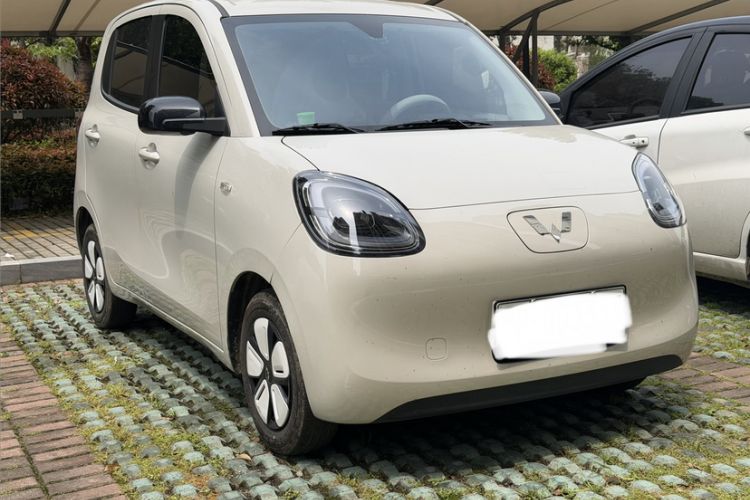 Used Wuling Hongguang MINIEV 2025 Four-Door Version Advanced Edition Exterior 3