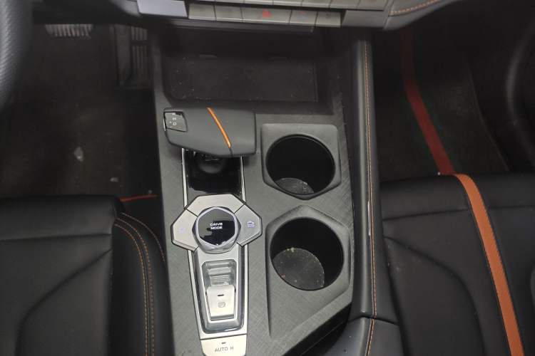 Used CHANGAN UNI-V 2024 1.5T Prestige Edition
