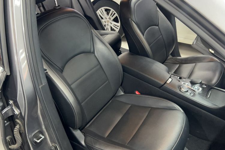 Used Infiniti QX50 2018 2.0T Two-Wheel Drive Fashion Edition Right Front Seat