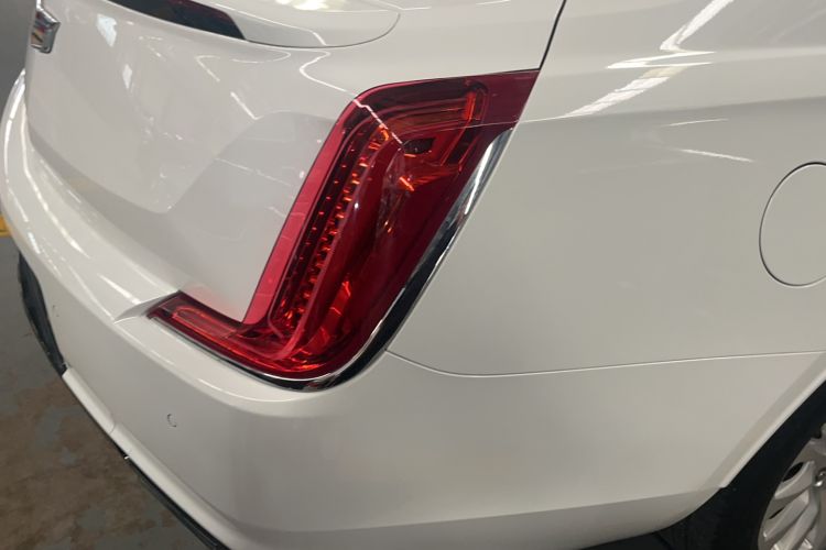 Used Cadillac XTS 2018 28T Tech Edition Exterior 3