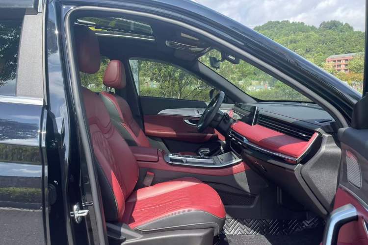 Used JETOUR X70 PLUS 2023 1.5T DCT Brave PLUS 5-Seater