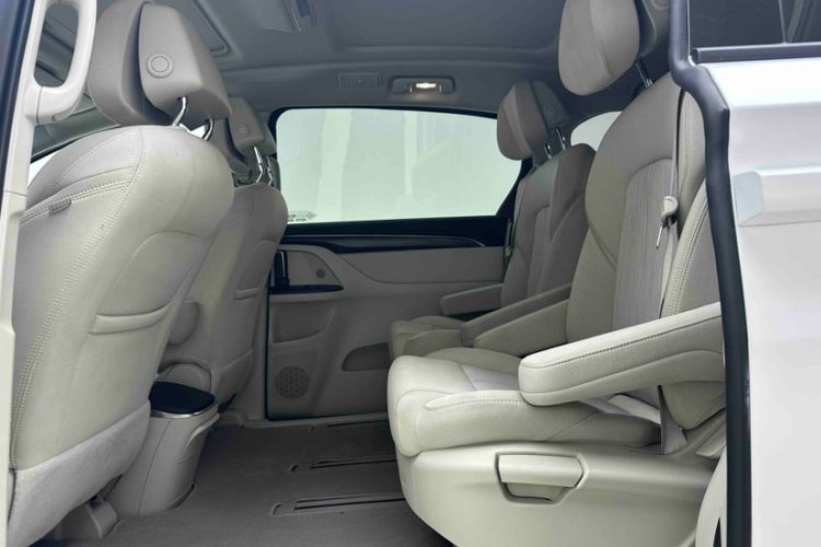 Used Buick GL8 2023 ES Lu Zun Comfort Model