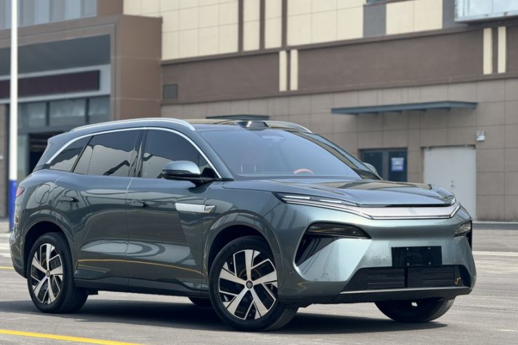 Used BYD Tang L 2025 EV with 670 km Range LiDAR and Premium Features
