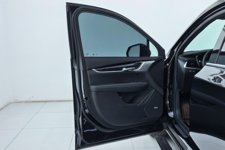 Used Cadillac XT6 2021 2.0T Six-Seater Four-Wheel-Drive Luxury Version