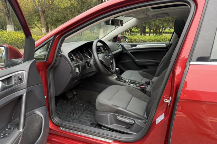 Used Volkswagen Golf 2019 280TSI DSG Comfort Version China V Standard Interior 7