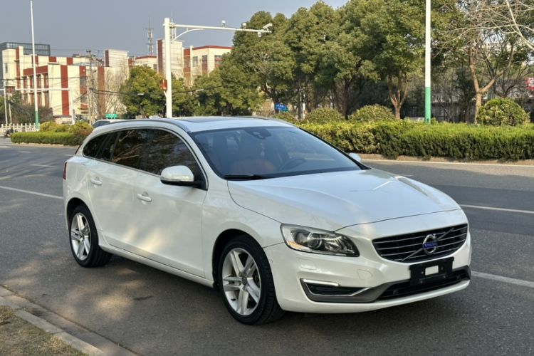 Used Volvo V60 2015 T5 Zhiya Edition