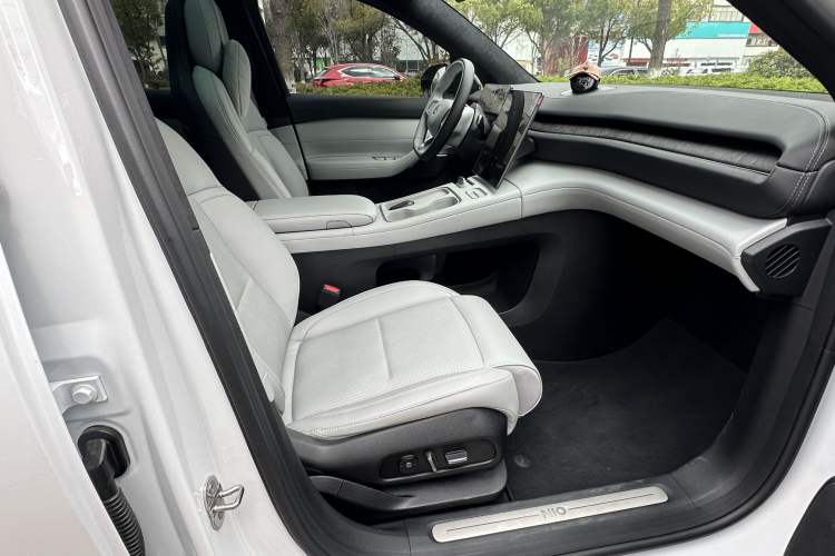 Used Nio ES6 2024 75 kWh
