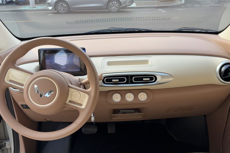 Used Wuling Hongguang MINIEV 2025 Four-Door Version Advanced Edition
