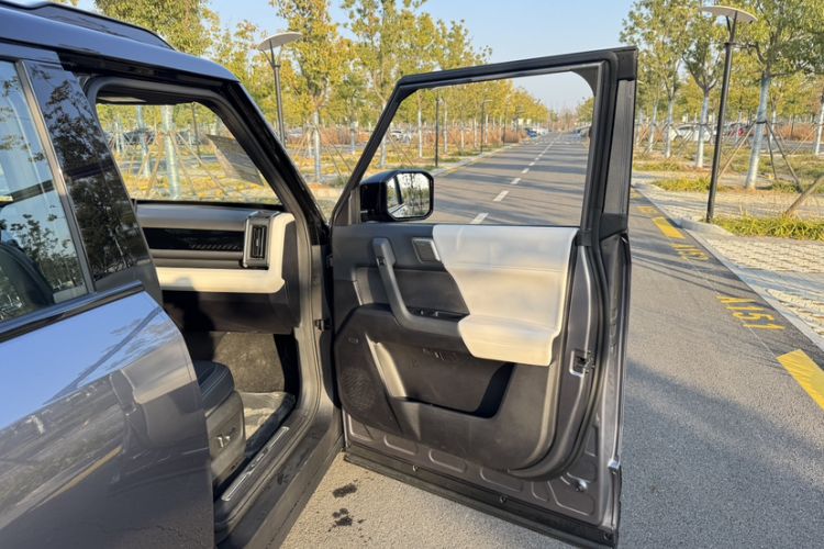 Used iCAR 03T 2024 520km Two-Wheel Drive Long-Range Version