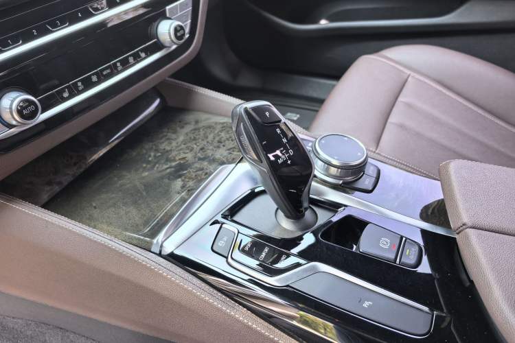 Used BMW 5 Series 2020 525Li M Sport Package
