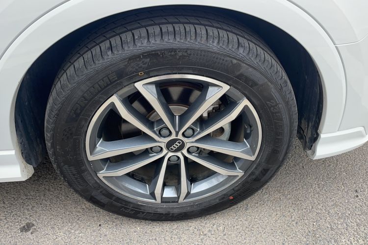 Used Audi Q3 2022 35 TFSI Progressive Dynamic Edition
