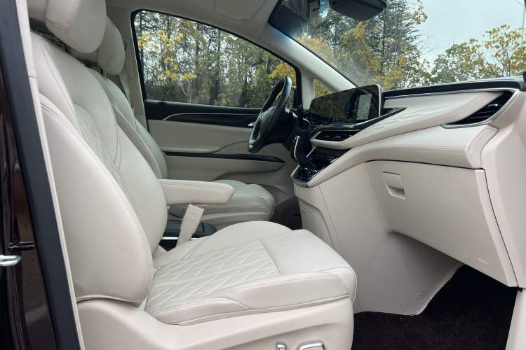 Used Buick GL8 2020 Avenir Avia Six-Seat Deluxe Edition