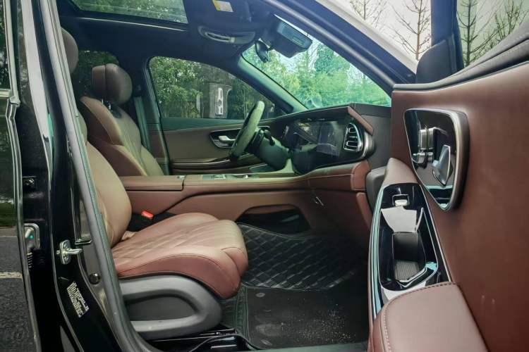 Used EXEED Lanyue 2026 Model 400T Four-Wheel-Drive Flying Fish Edition 7-Seater