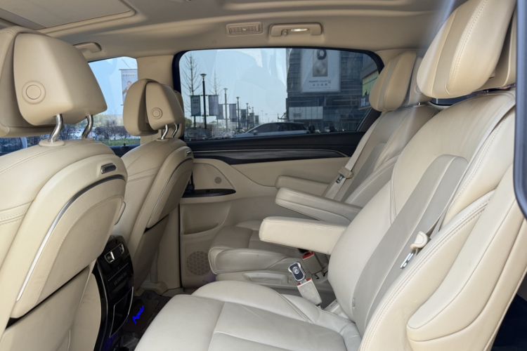 Used Buick GL8 2023 ES Lu Zun Deluxe Model
