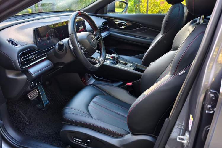 Used GAC Trumpchi EMPOW 2022 270T DCT J16 Galaxy Fighter Edition