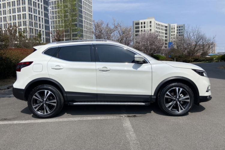 Used Nissan Qashqai 2022 2.0L CVT XV Premier Luxury Edition Exterior 4