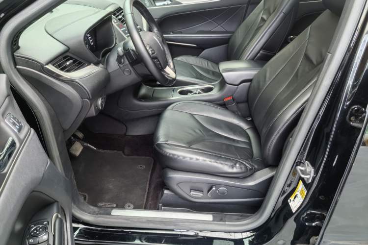 Used Lincoln MKC 2017 2.0T Two-Wheel Drive Deluxe Edition Exterior 7