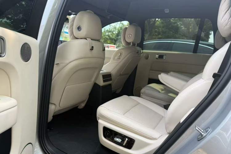 Used Li Auto L9 2022 Max model
