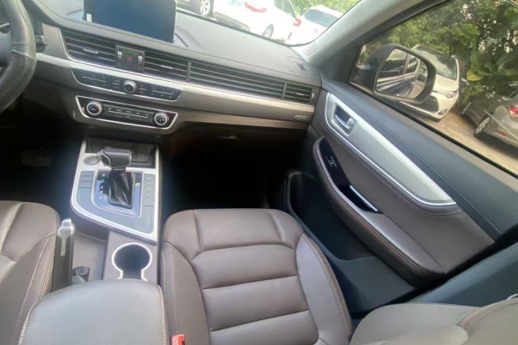 Used FORTHING Joyear X5 2017 1.6L CVT Luxury Model
