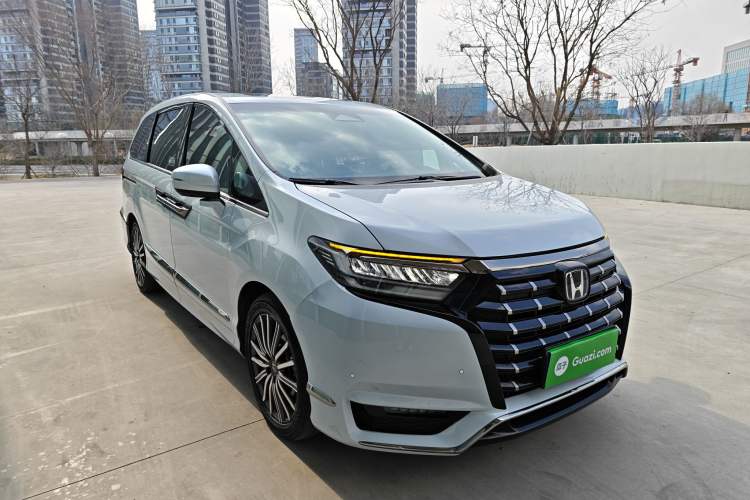 Used Honda Elysion 2024 2.0L eHEV Luxury Edition