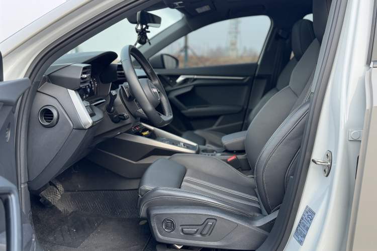 Used Audi A3 2024 Sportback 35 TFSI Fashionable Sports Model Interior 2