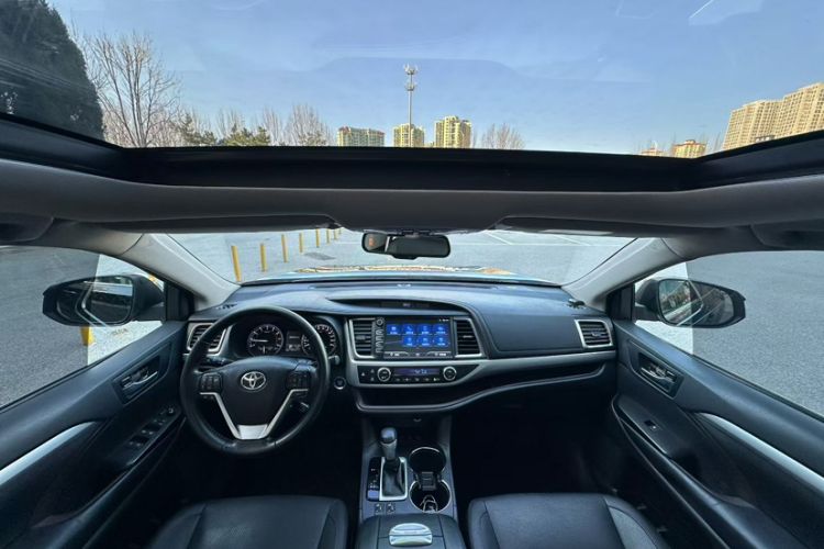 Used Toyota Highlander 2017 2.0T Four-Wheel Drive Luxury Edition 7 Seats
