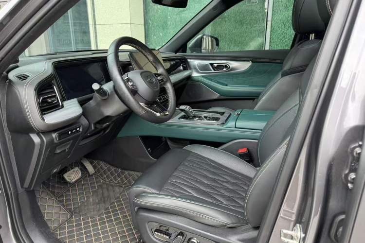 Used GAC Trumpchi GS8 2022 Dual-Engine Series 2.0TM Four-Wheel Drive Prestige Edition (6 Seats)