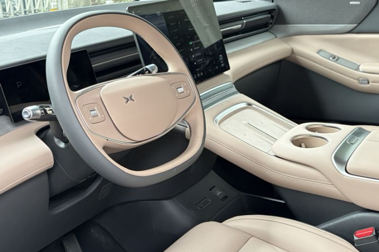 Used XPeng X9 2025 740 Ultra-Long Range Max
