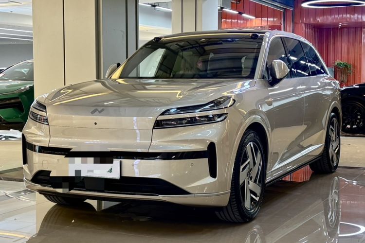 Used ONVO Luxeed L90 2025 Model—Ultra Six-Seater Version