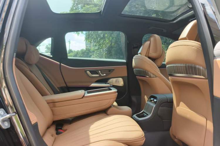 Used Mercedes-Benz E-Class 2025 Facelift E 300 L Luxury Edition