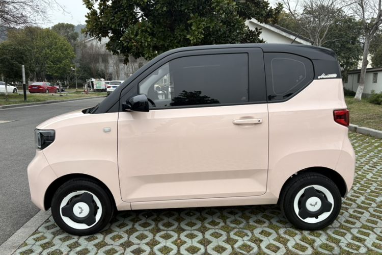 Used Wuling Hongguang MINIEV 2021 Macaron Premium Model – Lithium Iron Phosphate Exterior 1