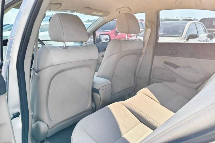 Used CIIMO CIIMO 2012 1.8L Automatic