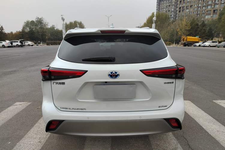 Used Toyota Highlander 2022 Dual-Engine 2.5L Four-Wheel Drive Prestige Version 7 Seats
