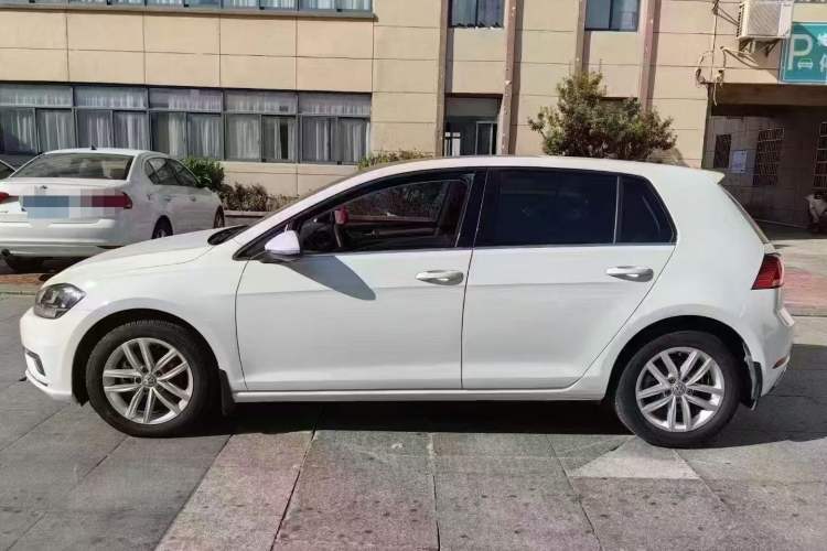 Used Volkswagen Golf 2019 280TSI DSG Comfort Version China VI Standard
