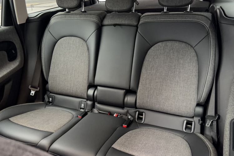 Used MINI Countryman 2019 1.5T COOPER Artist Weekend Travel Edition Left Rear Seat