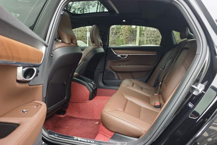 Used Volvo S90 2022 B5 Zhiyi Luxury Edition