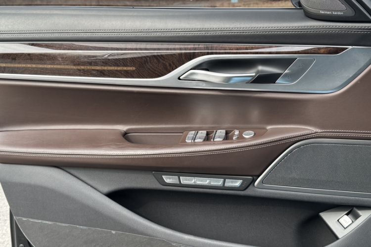 Used BMW 7 Series 2017 740Li xDrive Luxury Edition Interior 2