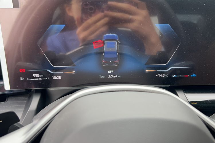 Used BMW 5 Series 2024 530Li Leading Luxury Package Odometer Close Up