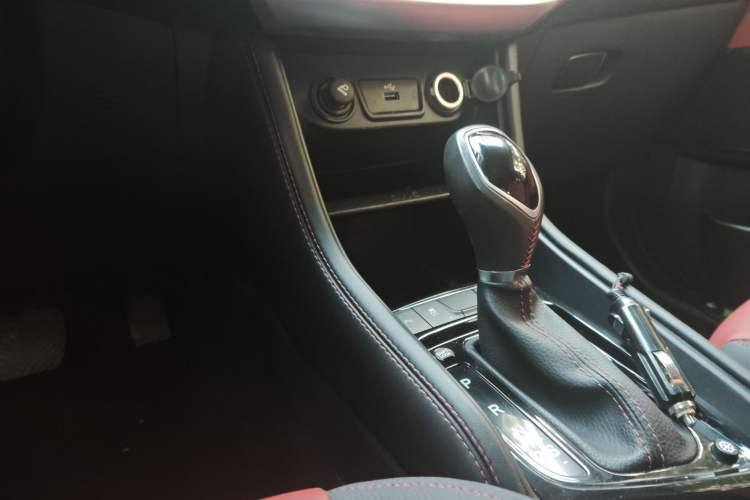 Used JAC Refine S3 2017 1.6L CVT Luxury Smart Model