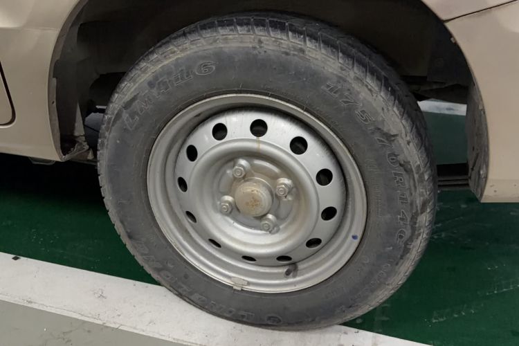 Used Wuling Hongguang V 2022 1.5L Jingqu Version Hydraulic Power Steering LAR Exterior 5