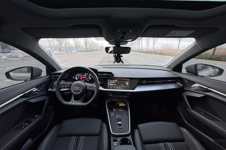 Used Audi A3 2024 Sportback 35 TFSI Fashionable Sports Model Interior 1