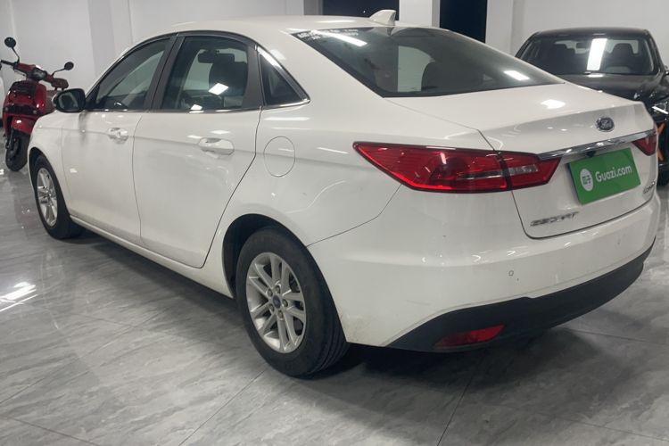 Used Ford Escort 2019 Revised 1.5L Automatic ZhiXiang Version China VI Standard