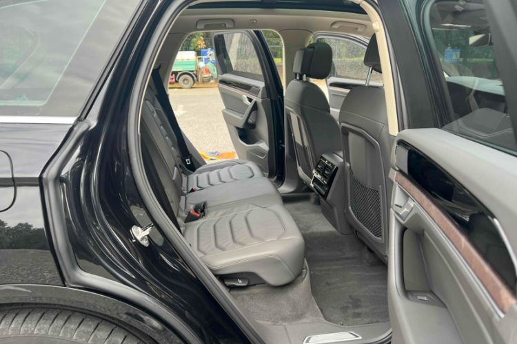 Used Volkswagen Touareg 2020 3.0 TSI Luxury Edition China VI