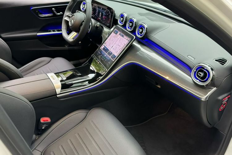 Used Mercedes-Benz C-Class 2024 Second Facelift C 260 L Sport Edition Interior 4