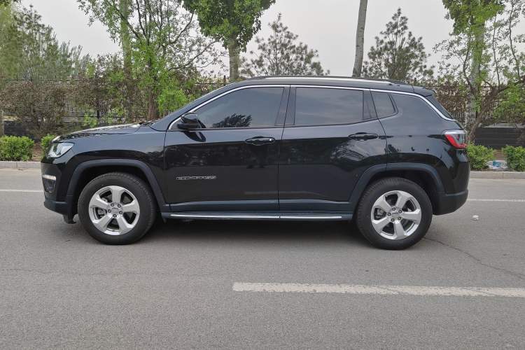 Used Jeep Compass 2017 200T Automatic Enjoyment Version