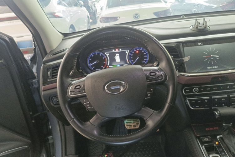 Used GAC Trumpchi GS8 2017 320T Two-Wheel Drive Luxury Edition (7 Seats)