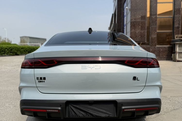 Used BYD Qin L 2025 DM-i Smart Drive 80KM Leading Model
