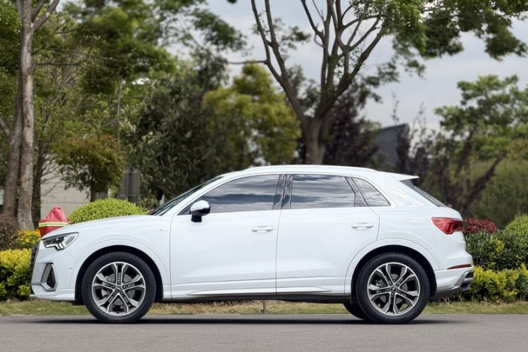 Used Audi Q3 2022 40 TFSI Fashion Dynamic Model