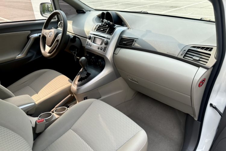 Used Toyota Verso 2015 180E CVT Crossover Edition
